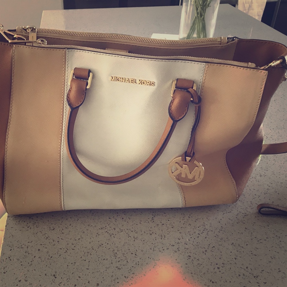 Michael Kors purse